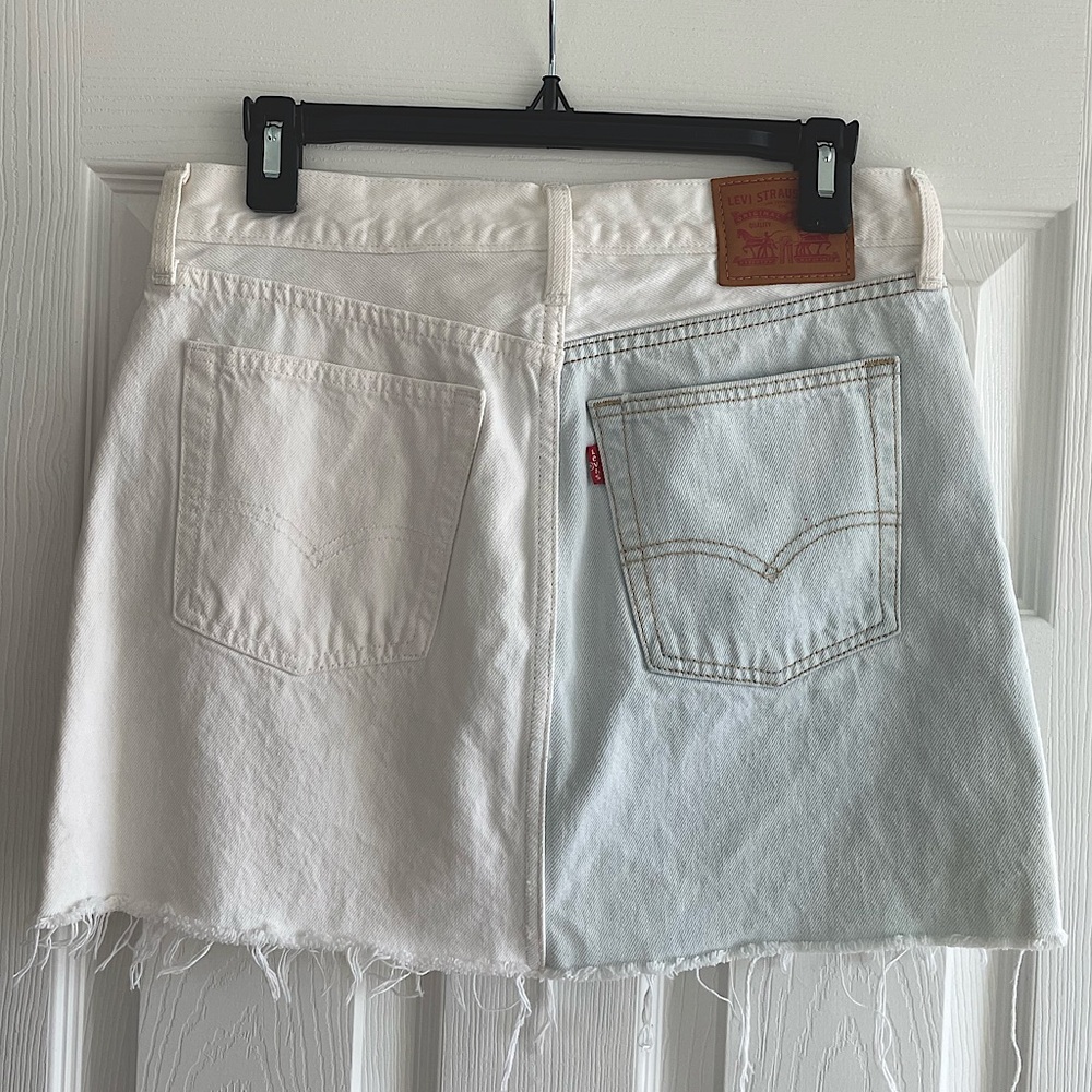 Levi’s Vintage Two-Toned Colorblock Denim Mini Skirt- Size 28